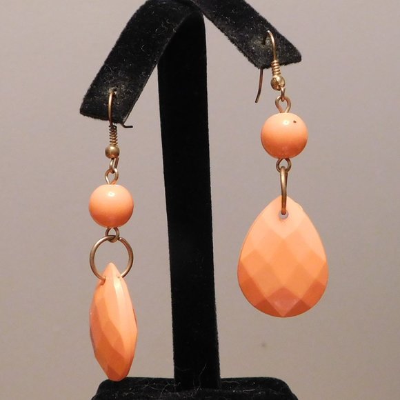 None Jewelry - orange faceted dangle bead earrings